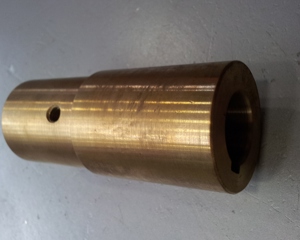 Sleeve driving internal doser liquid feeding